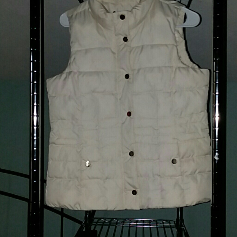 Coat with no sleeves